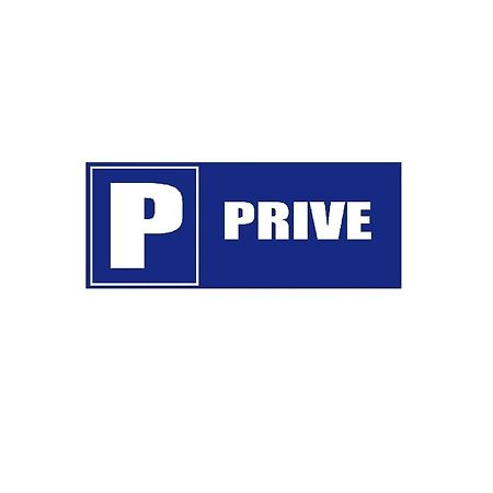St-Quentin-En-Yvelines Plusieurs Appartements Avec Parking 特拉普 外观 照片