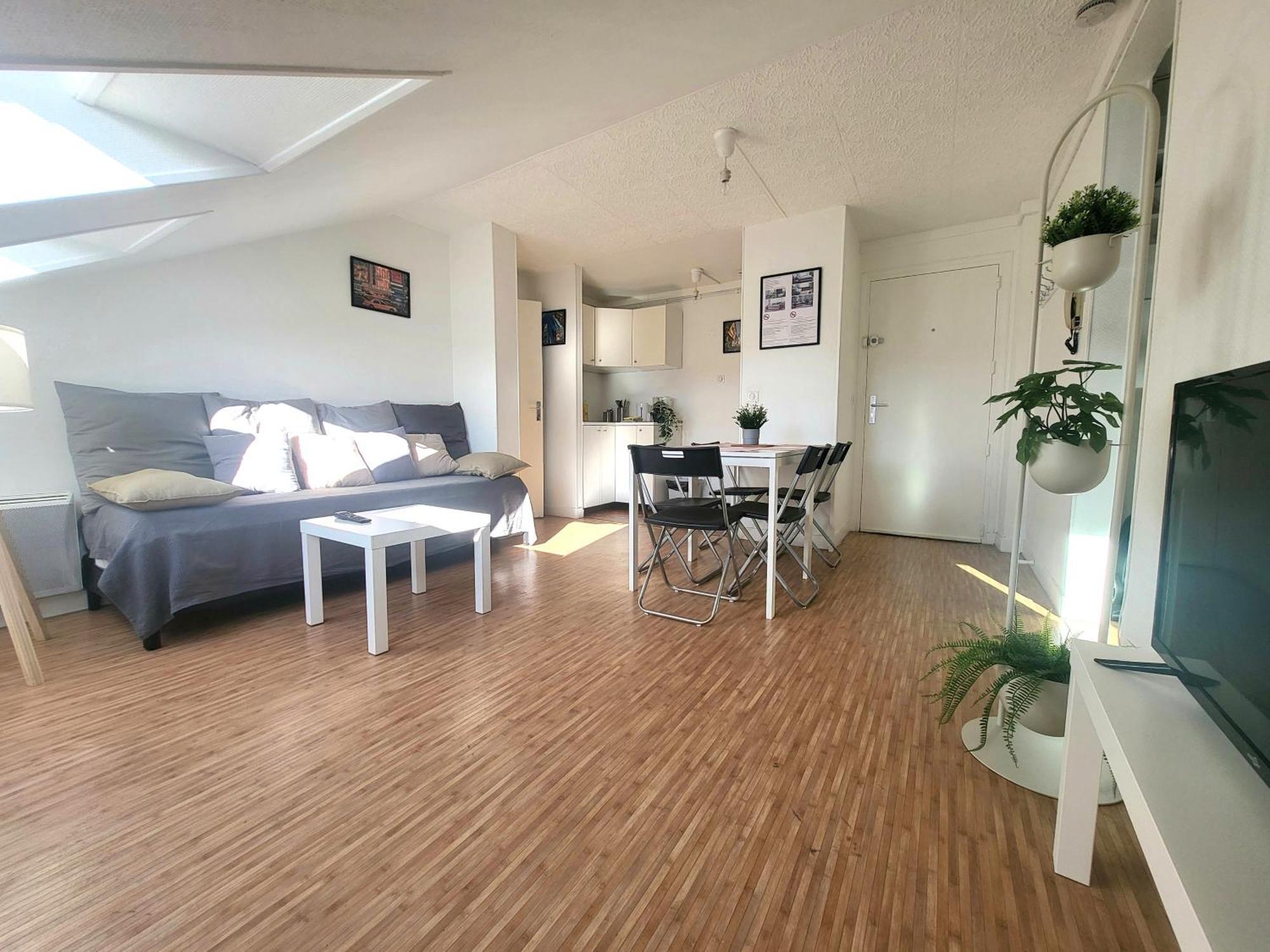 St-Quentin-En-Yvelines Plusieurs Appartements Avec Parking 特拉普 客房 照片