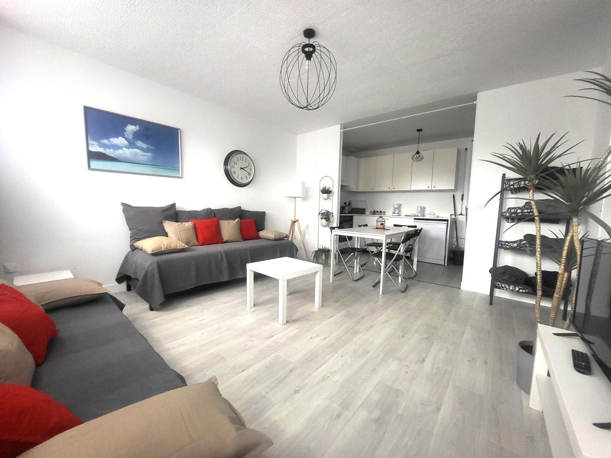 St-Quentin-En-Yvelines Plusieurs Appartements Avec Parking 特拉普 客房 照片